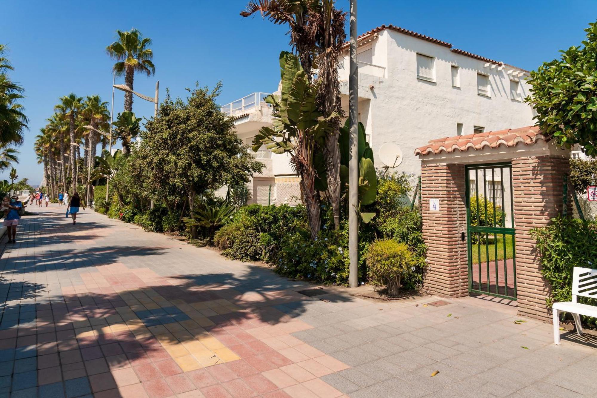 Moderno Apartamento Playa Laguna Torrox Exterior photo